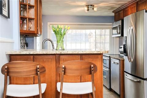 65 Ridgeway Ave, Warwick, RI 02889 photo 10