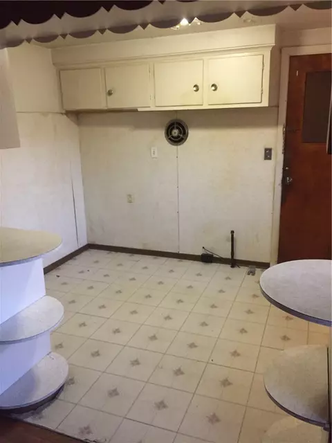 151 Budlong Ave, Warwick, RI 02888 photo 11