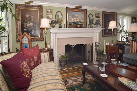 445 Red Chimney Dr, Warwick, RI 02886 photo 9