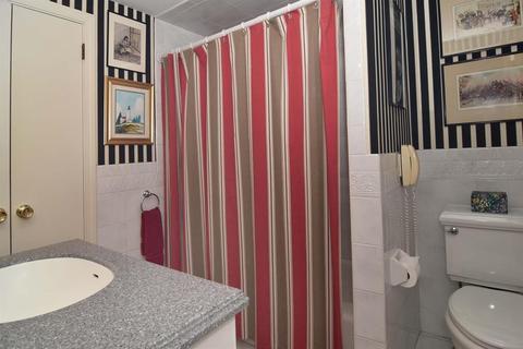 445 Red Chimney Dr, Warwick, RI 02886 photo 24