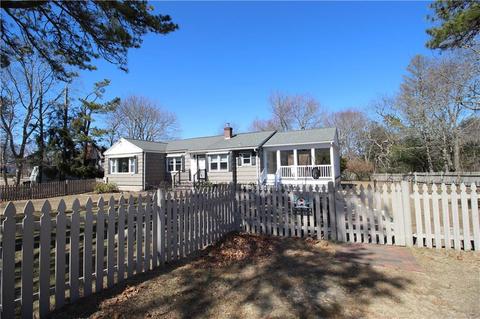 38 Stuart St, Westerly, RI 02891 photo 1
