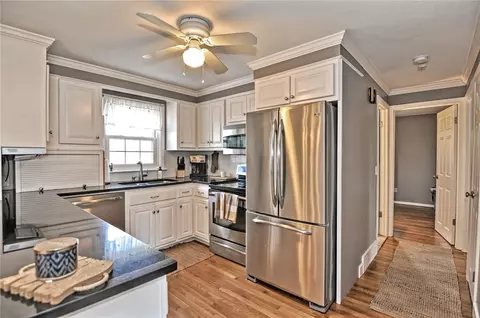 180 Fatima Dr, Warren, RI 02885 photo 12