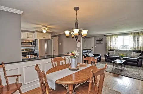 180 Fatima Dr, Warren, RI 02885 photo 8
