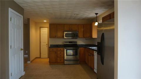 10 White Ave, Warwick, RI 02886 photo 4