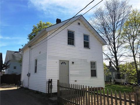 54 Bentley St, Woonsocket, RI 02895 photo 3