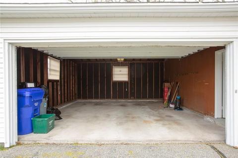 60 Benedict St, East Providence, RI 02915 photo 17