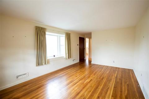60 Benedict St, East Providence, RI 02915 photo 6