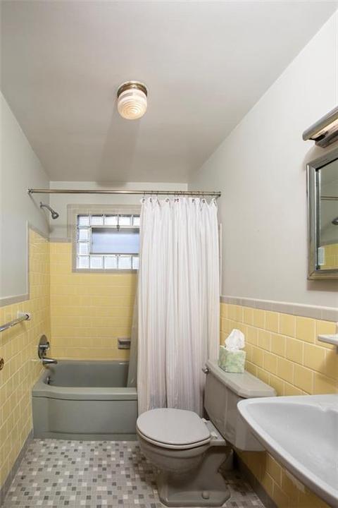 60 Benedict St, East Providence, RI 02915 photo 10