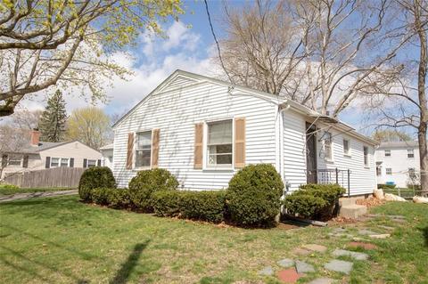 60 Benedict St, East Providence, RI 02915 photo 3