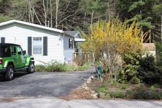 81 Lear Dr, Coventry, RI 02816 photo 2