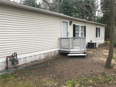 71 Lear Dr, Coventry, RI 02816 photo 3