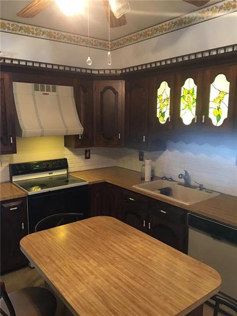 60 Dean St, Woonsocket, RI 02895 photo 4