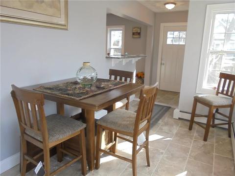25 King St, Warwick, RI 02886 photo 3