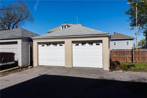 213 Cottage St, Woonsocket, RI 02895 photo 4