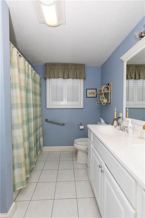 213 Cottage St, Woonsocket, RI 02895 photo 19