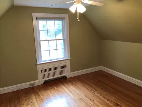 53 Apple Gate Rd, Cranston, RI 02920 photo 11