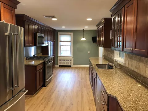 53 Apple Gate Rd, Cranston, RI 02920 photo 6