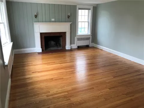 53 Apple Gate Rd, Cranston, RI 02920 photo 4