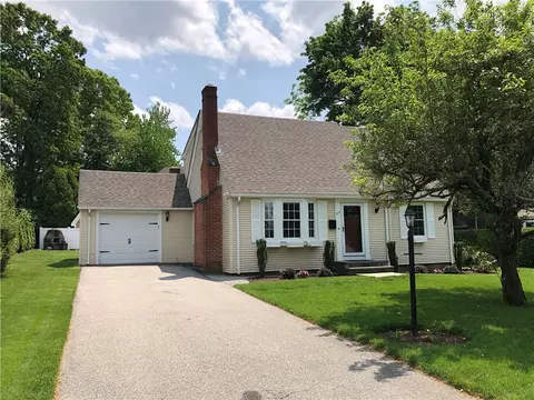 53 Apple Gate Rd, Cranston, RI 02920 photo 1