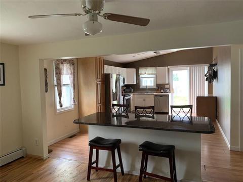 96 Falcon Ave, Warwick, RI 02888 photo 4