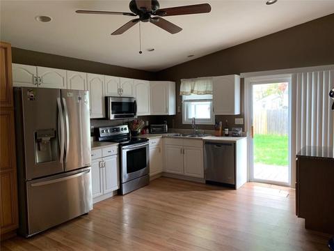 96 Falcon Ave, Warwick, RI 02888 photo 2