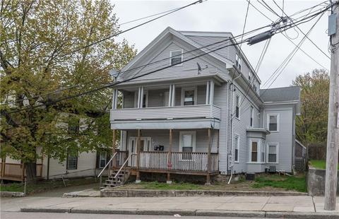 32 Grove St, Woonsocket, RI 02895 photo 2