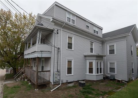 32 Grove St, Woonsocket, RI 02895 photo 3