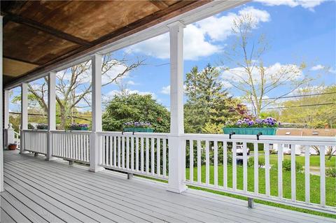 28 Spring St, Westerly, RI 02891 photo 4