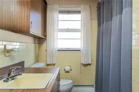 45 Rutherford Ave, Warwick, RI 02886 photo 9