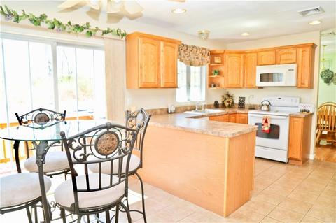 198 Blade St, Warwick, RI 02886 photo 5