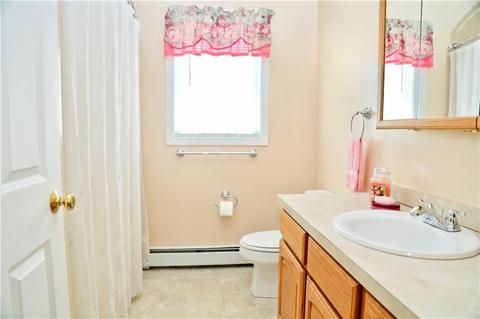198 Blade St, Warwick, RI 02886 photo 23