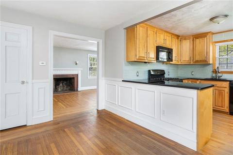 585 Post Rd, Warwick, RI 02888 photo 11