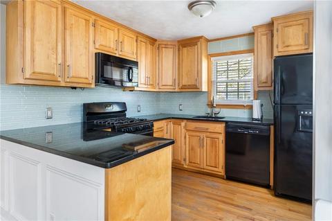 585 Post Rd, Warwick, RI 02888 photo 12