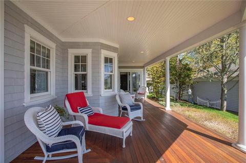 1123 Buttonwoods Ave, Warwick, RI 02886 photo 9