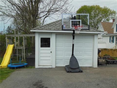 79 John St, Westerly, RI 02891 photo 32
