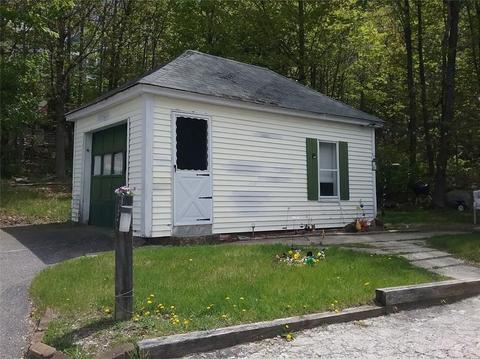 1776 Mendon Rd, Woonsocket, RI 02895 photo 8