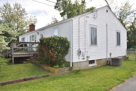 75 Wilbur Ave, Warwick, RI 02889 photo 7