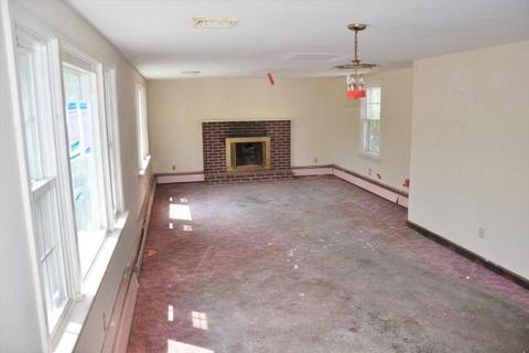 75 Wilbur Ave, Warwick, RI 02889 photo 15