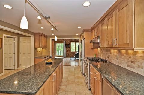52 Levitt Ln, Exeter, RI 02822 photo 5