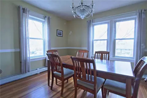 97 Surf Ave, Warwick, RI 02889 photo 3