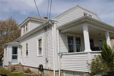 24 Ledward Ave, Westerly, RI 02891 photo 3