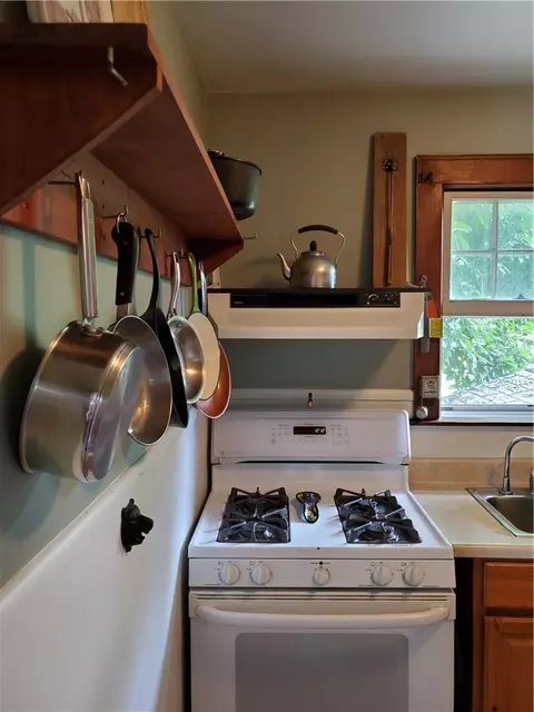 24 Ledward Ave, Westerly, RI 02891 photo 21