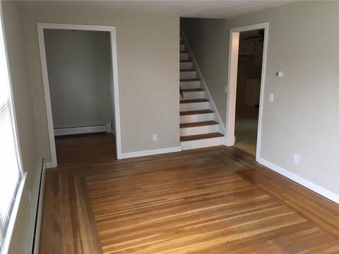 14 Darton St, Coventry, RI 02816 photo 9