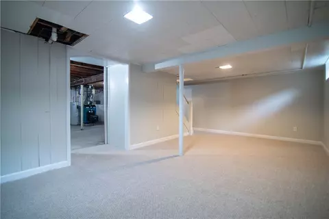 21 Winthrop St, East Providence, RI 02915 photo 23