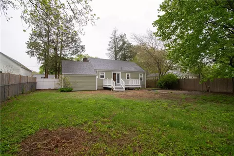 21 Winthrop St, East Providence, RI 02915 photo 31