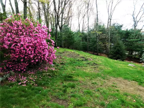 44 Wildflower Dr, Westerly, RI 02891 photo 7