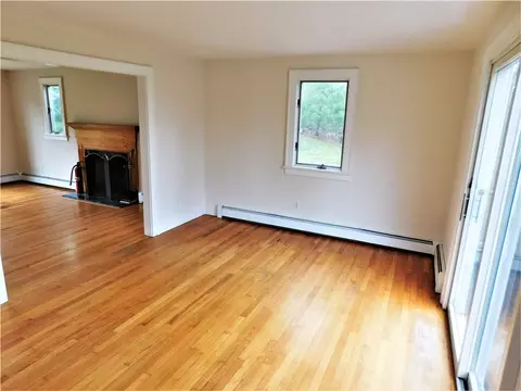 44 Wildflower Dr, Westerly, RI 02891 photo 12