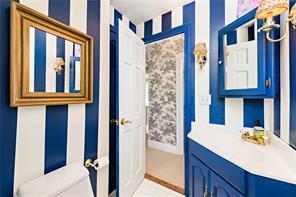 72 Shawomet Ave, Warwick, RI 02889 photo 23