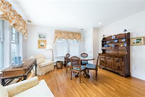 72 Shawomet Ave, Warwick, RI 02889 photo 9