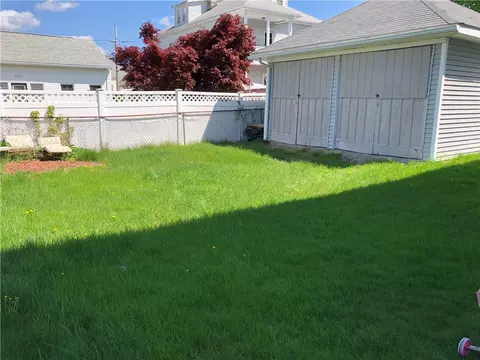 50 Hemond Ave, Woonsocket, RI 02895 photo 2